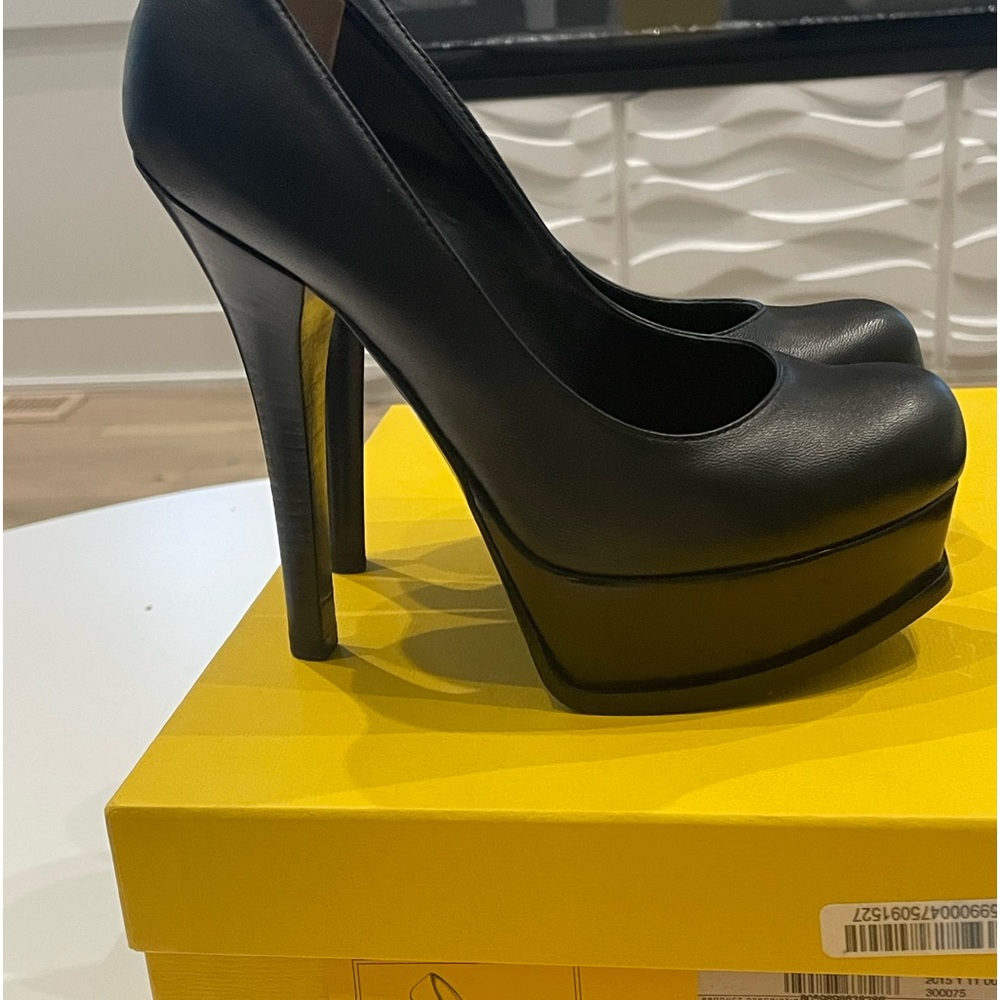 Fendi platform pump